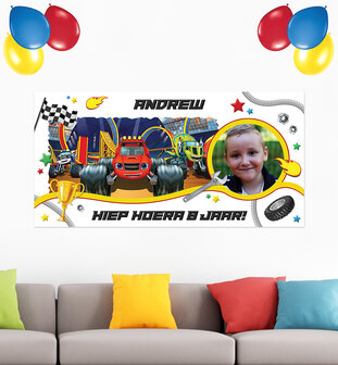 Gepersonaliseerde muurbanner Blaze en de Monsterwielen thema voorbeeld