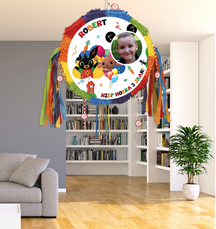 Gepersonaliseerde pinata Bing het konijn thema kamer voorbeeld