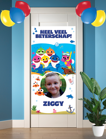 Gepersonaliseerde deurbanner Baby Shark thema beterschap voorbeeld