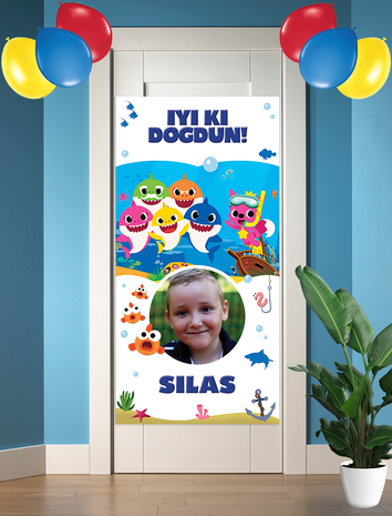 Gepersonaliseerde deurbanner Baby Shark thema turks voorbeeld