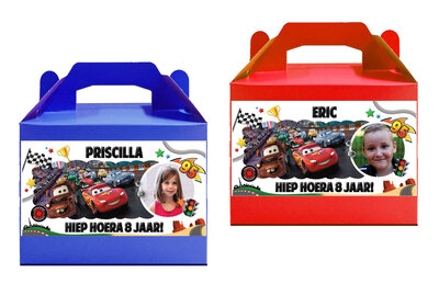 Gepersonaliseerde traktatie doosjes Disney Cars thema 8 stuks